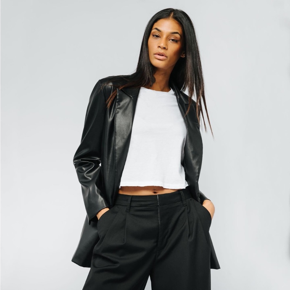 NWT Ani & Wren The Leo Vegan Leather Blazer